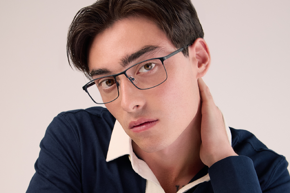 Arnaud Metal eyeglasses frame worn by model.